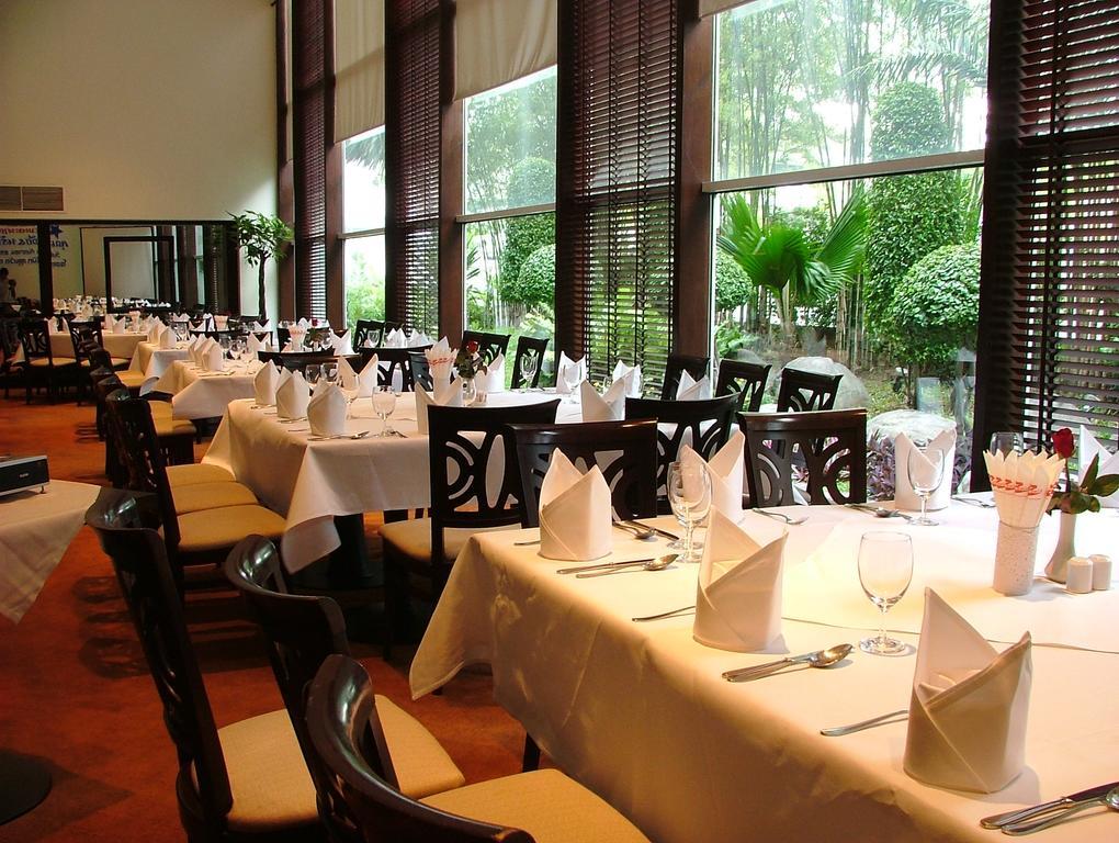 בנגקוק Zenith Sukhumvit Hotel מראה חיצוני תמונה