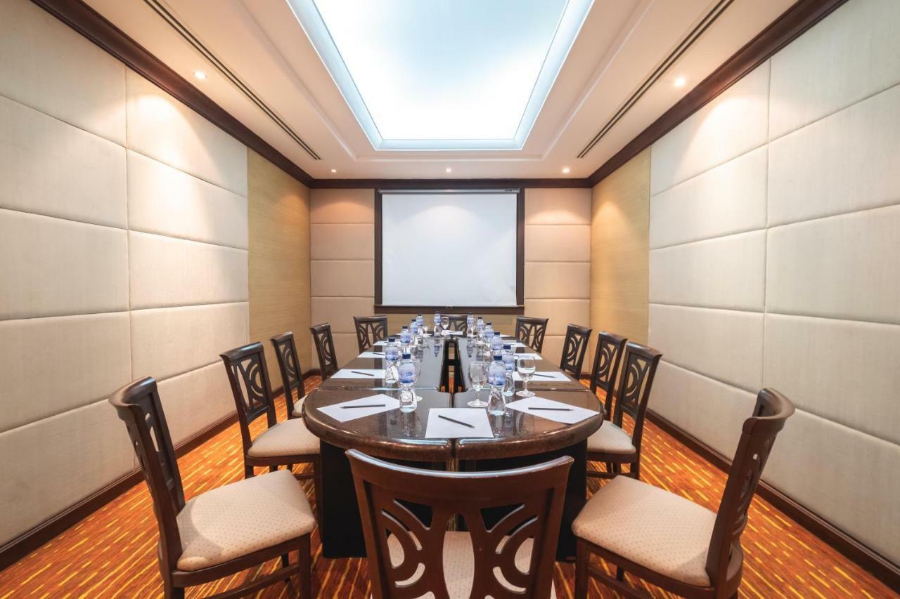 בנגקוק Zenith Sukhumvit Hotel מראה חיצוני תמונה