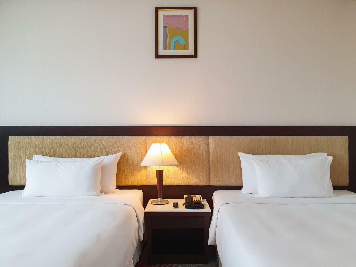 בנגקוק Zenith Sukhumvit Hotel מראה חיצוני תמונה