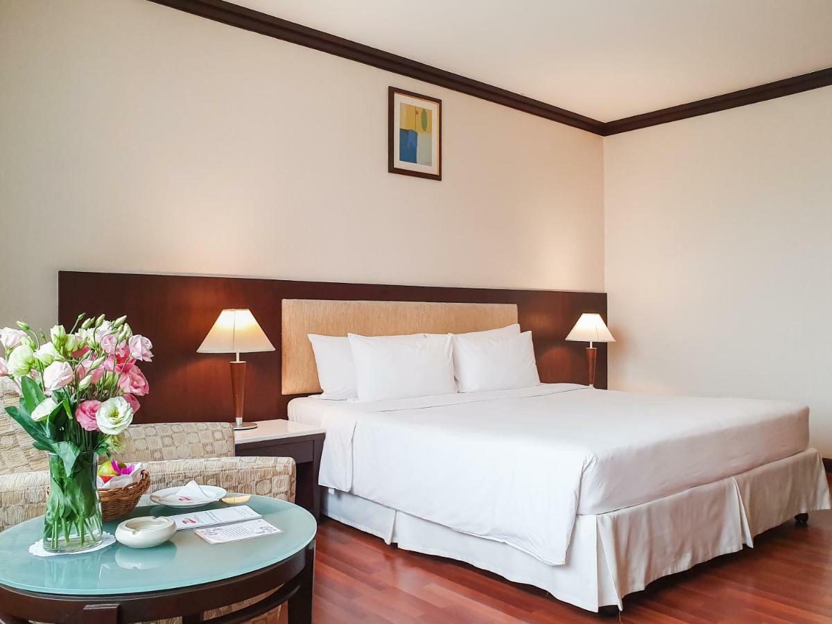 בנגקוק Zenith Sukhumvit Hotel מראה חיצוני תמונה